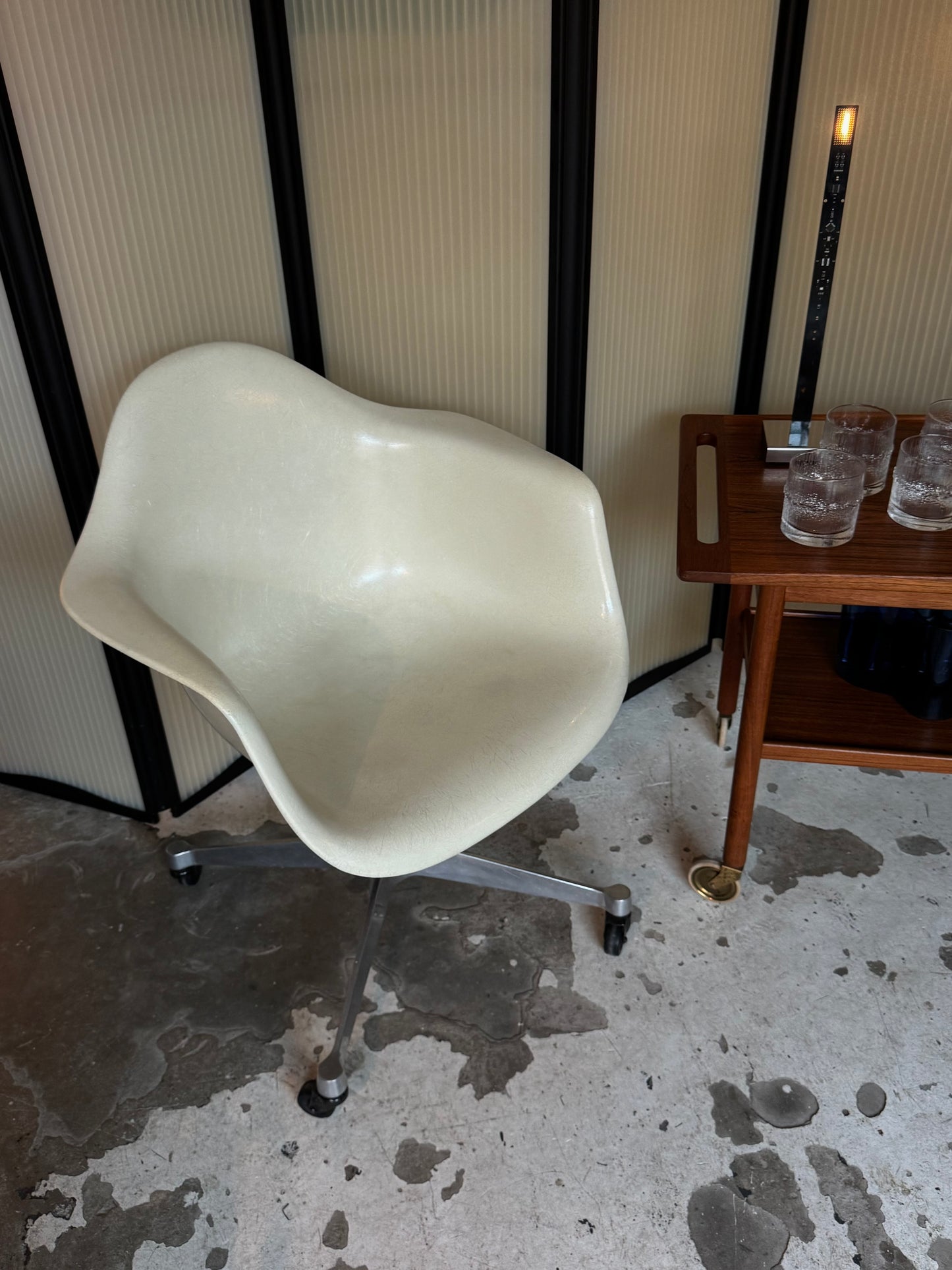 Eames DAT fiberglass office chair with tilt base by Charles and Ray Eames for Herman Miller