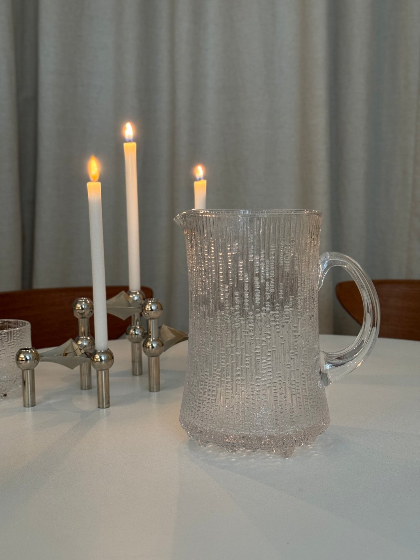 Grand pichet Ultima Thule par Tapio Wirkkala pour Iittala