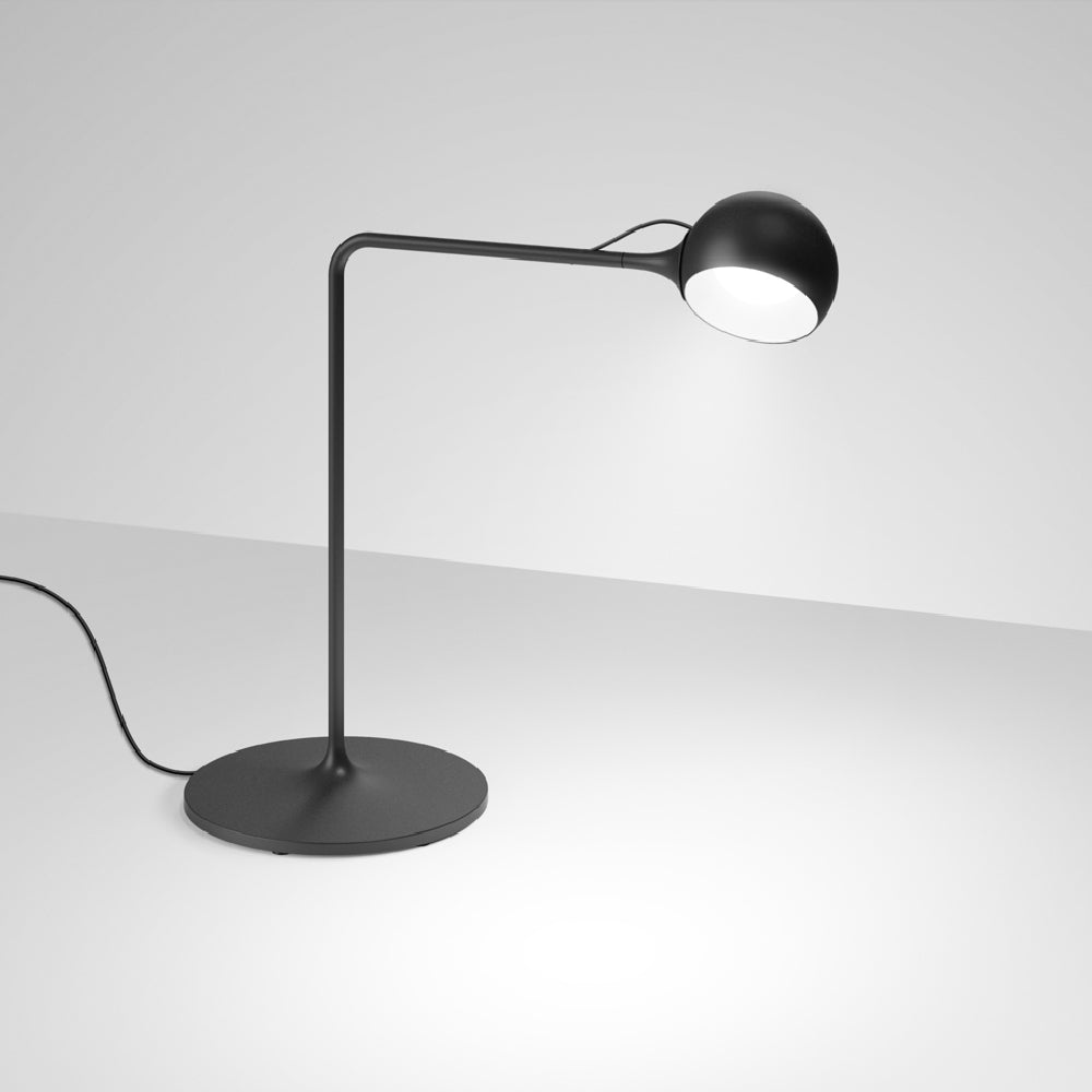 Ixa table lamp by Foster & Partners