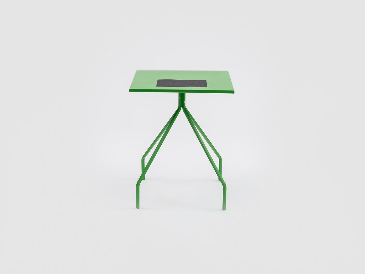 X&Y table by Paolo Rizzatto