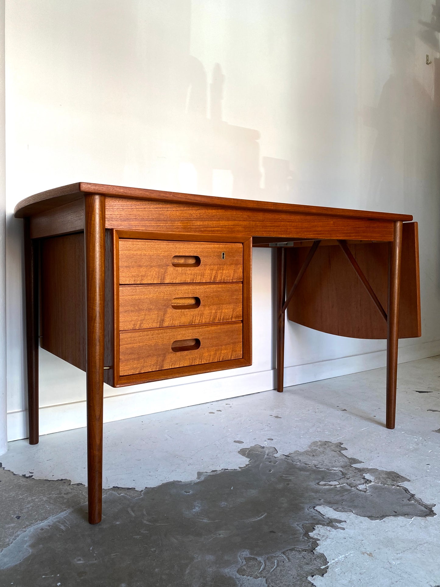 Teak desk by Erik Buch