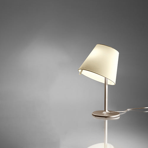 Lampe à poser Melampo par Adrien Gardère